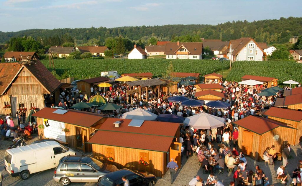 Besucher / Menschen beim Schratln